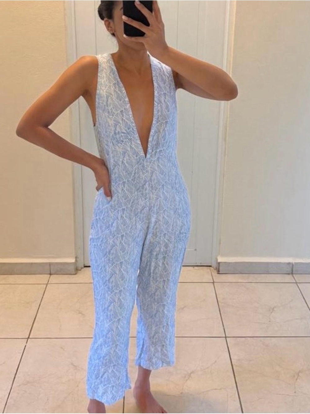Valia Light Blue Printed Sleeveless V-Neck Jumpsuit